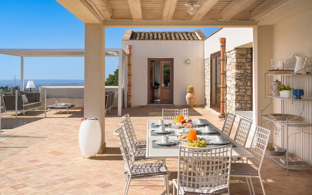 Mirabilia - Tangi, Sicilia: Autumn, Balcony / Terrace / Patio, Building Exterior, Outdoor, Spring