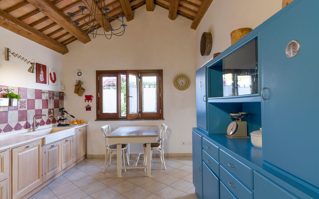 Mirabilia - Tangi, Sicilia: Autumn, Kitchen, Spring, Summer