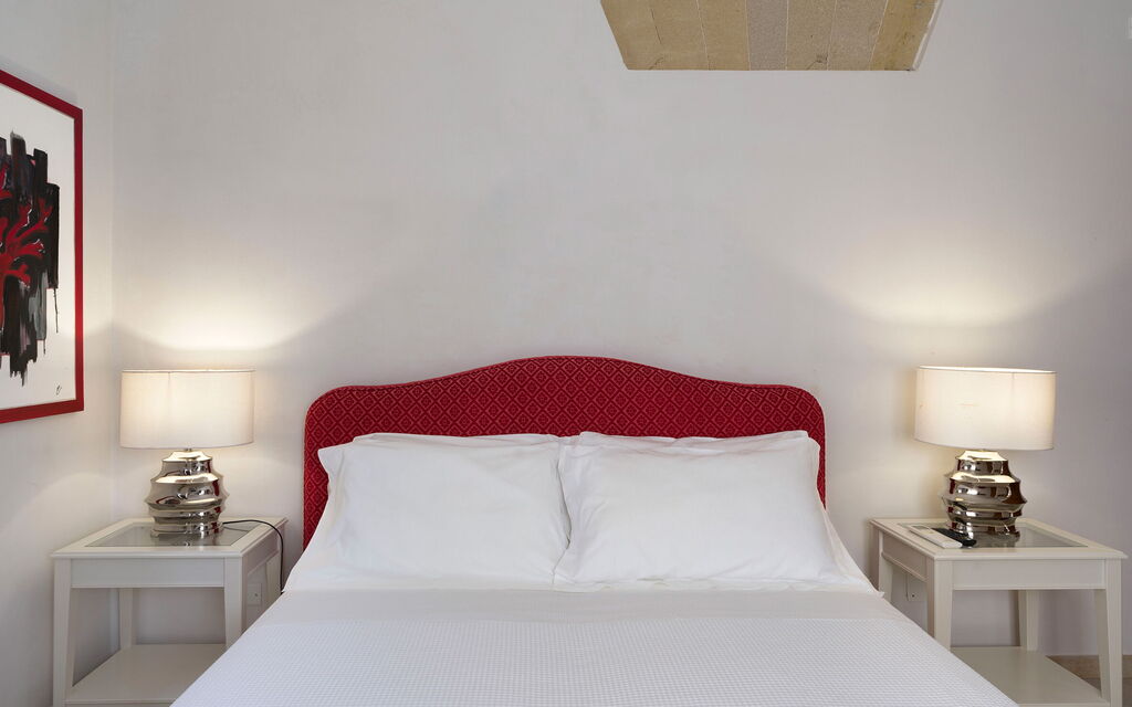 Mirabilia - Tangi, Sicilia: Autumn, Bedroom, Spring, Summer