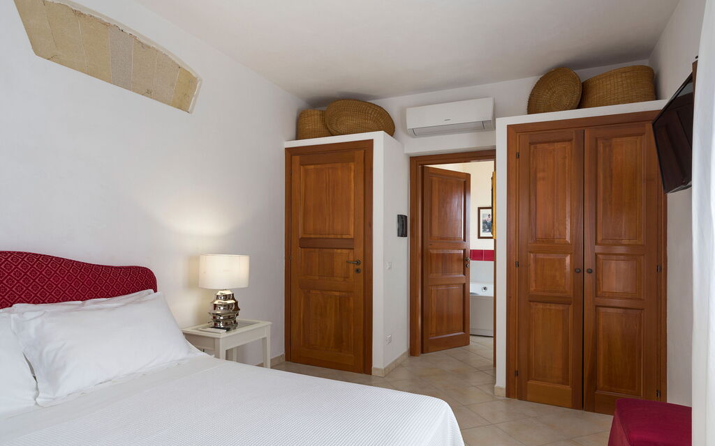 Mirabilia - Tangi, Sicilia: Autumn, Bathroom, Bedroom, Spring, Summer