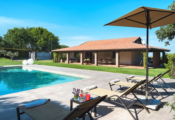 Casa Bedda - Viagrande, Sicilia: all'aperto, Autunno, Balcone / Terrazza / Patio, Estate, Esterni, Giardino, Piscina, Primavera