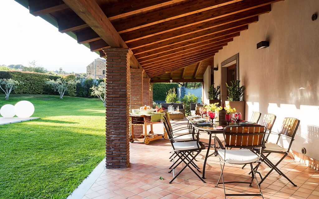 Casa Bedda - Viagrande, Sicilia: Autumn, Balcony / Terrace / Patio, Building Exterior, Garden, Outdoor, Spring, Summer