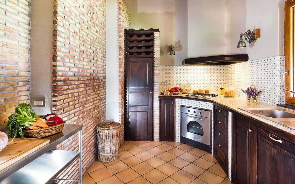 Casa Bedda - Viagrande, Sicilia: Autumn, Kitchen, Spring, Summer