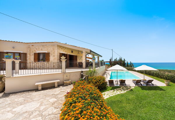 Villa Vistamare - Montallegro, Sicilia: all'aperto, Autunno, Balcone / Terrazza / Patio, Estate, Esterni, Giardino, Piscina, Primavera, Vista Panoramica