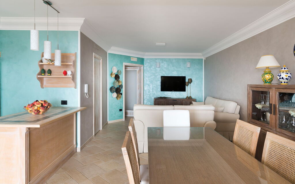 Villa Vistamare - Montallegro, Sicilia: Autumn, Dining Room, Kitchen, Living Room, Spring, Summer