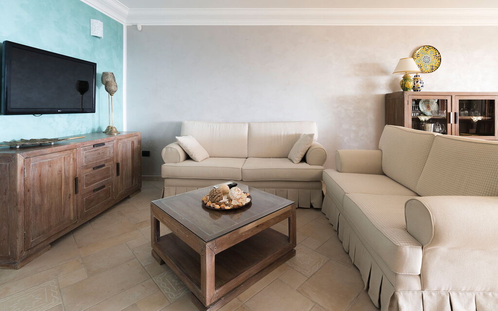 Villa Vistamare - Montallegro, Sicilia: Autumn, Living Room, Spring, Summer