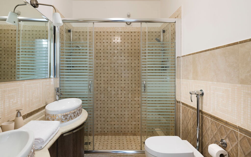 Villa Vistamare - Montallegro, Sicilia: Autumn, Bathroom, Spring, Summer