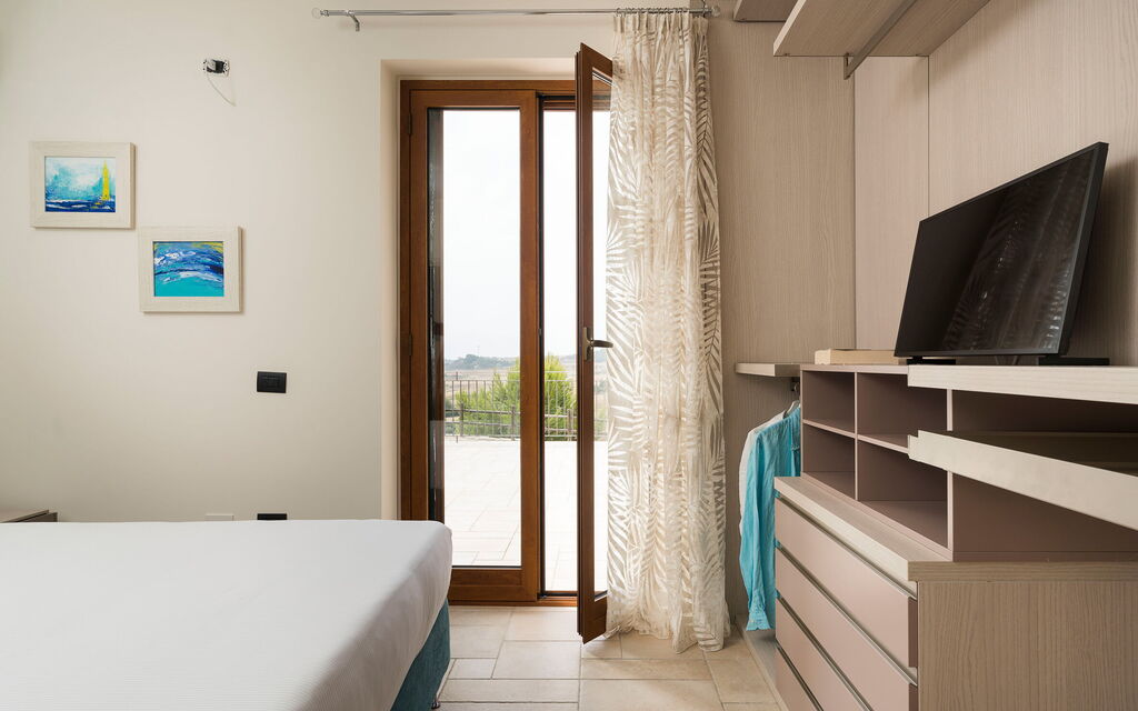 Villa Vistamare - Montallegro, Sicilia: Autumn, Bedroom, Spring, Summer