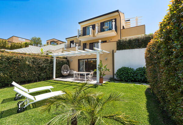 Casamonte - Castelmola, Sicilia: all'aperto, Autunno, Estate, Esterni, Giardino, Primavera