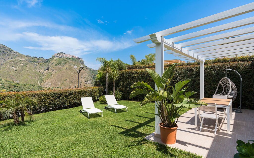 Casamonte - Castelmola, Sicilia: all'aperto, Autunno, Estate, Esterni, Giardino, Primavera