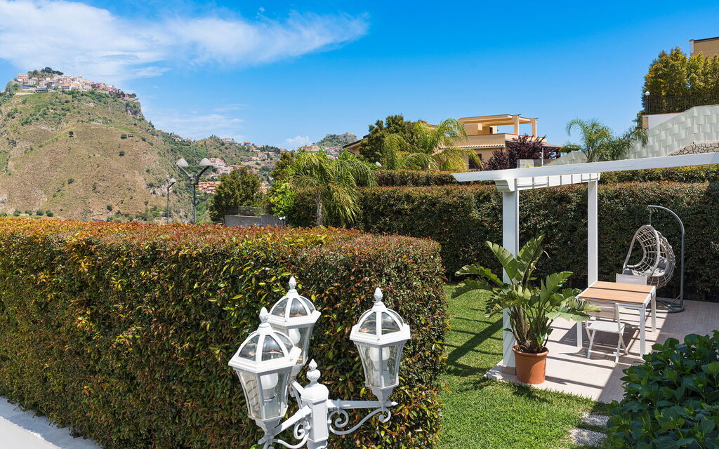 Casamonte - Castelmola, Sicilia: all'aperto, Autunno, Estate, Esterni, Giardino, Primavera