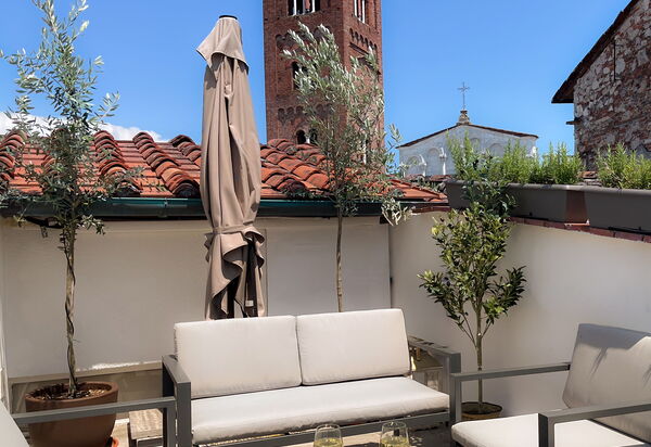 Lucca Old Town Apartment - Lucca, Toscana: Autunno, Balcone / Terrazza / Patio, Estate, Primavera