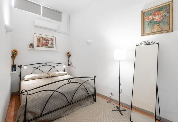 Lucca Old Town Apartment - Lucca, Toscana: Autunno, Camera da letto, Estate, Primavera