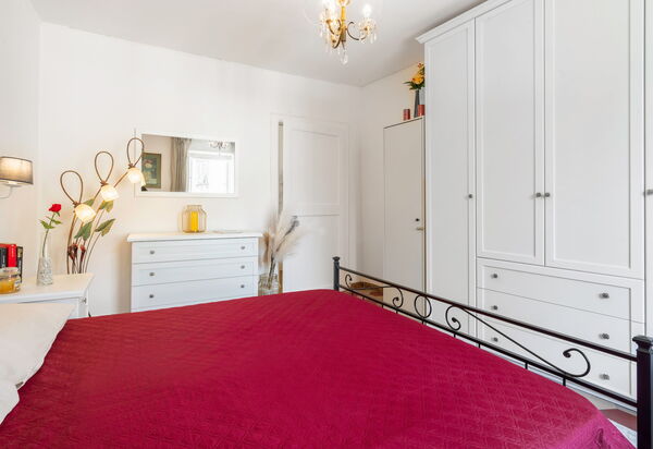 Lucca Old Town Apartment - Lucca, Toscana: Autunno, Camera da letto, Estate, Primavera