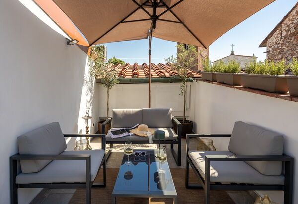 Lucca Old Town Apartment - Lucca, Toscana: Autunno, Balcone / Terrazza / Patio, Estate, Primavera
