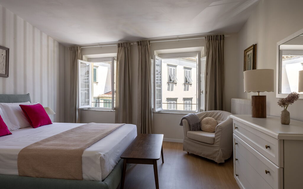 Lucca Old Town Apartment - Lucca, Toscana: Autunno, Camera da letto, Estate, Primavera