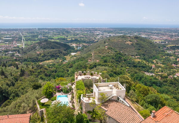 Villa Maestosa - Camaiore, Toscana: Autumn, Balcony / Terrace / Patio, Building Exterior, Garden, Outdoor, Pool, Scenic View, Spring, Summer