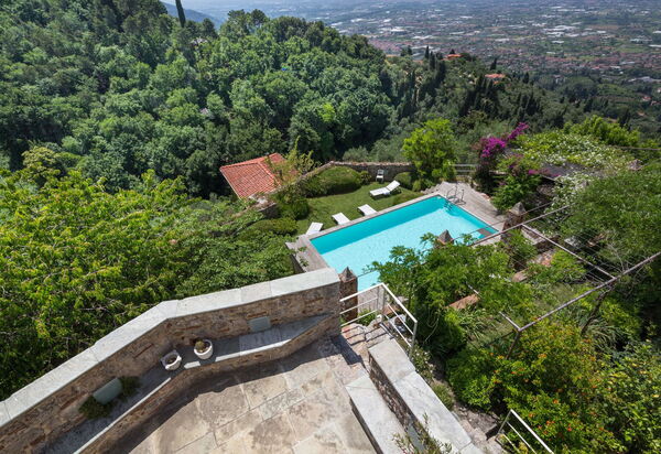 Villa Maestosa - Camaiore, Toscana: Autumn, Balcony / Terrace / Patio, Building Exterior, Garden, Outdoor, Pool, Scenic View, Spring, Summer