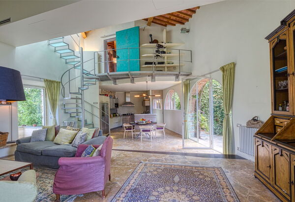 Villa Maestosa - Camaiore, Toscana: Autumn, Living Room, Spring, Summer