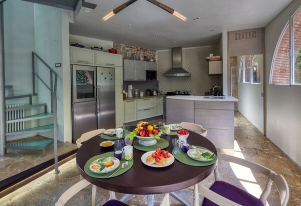 Villa Maestosa - Camaiore, Toscana: Autumn, Kitchen, Spring, Summer