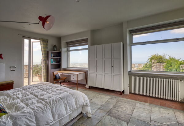 Villa Maestosa - Camaiore, Toscana: Autumn, Bedroom, Scenic View, Spring, Summer