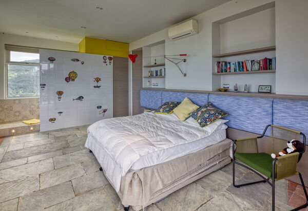 Villa Maestosa - Camaiore, Toscana: Autumn, Bedroom, Spring, Summer