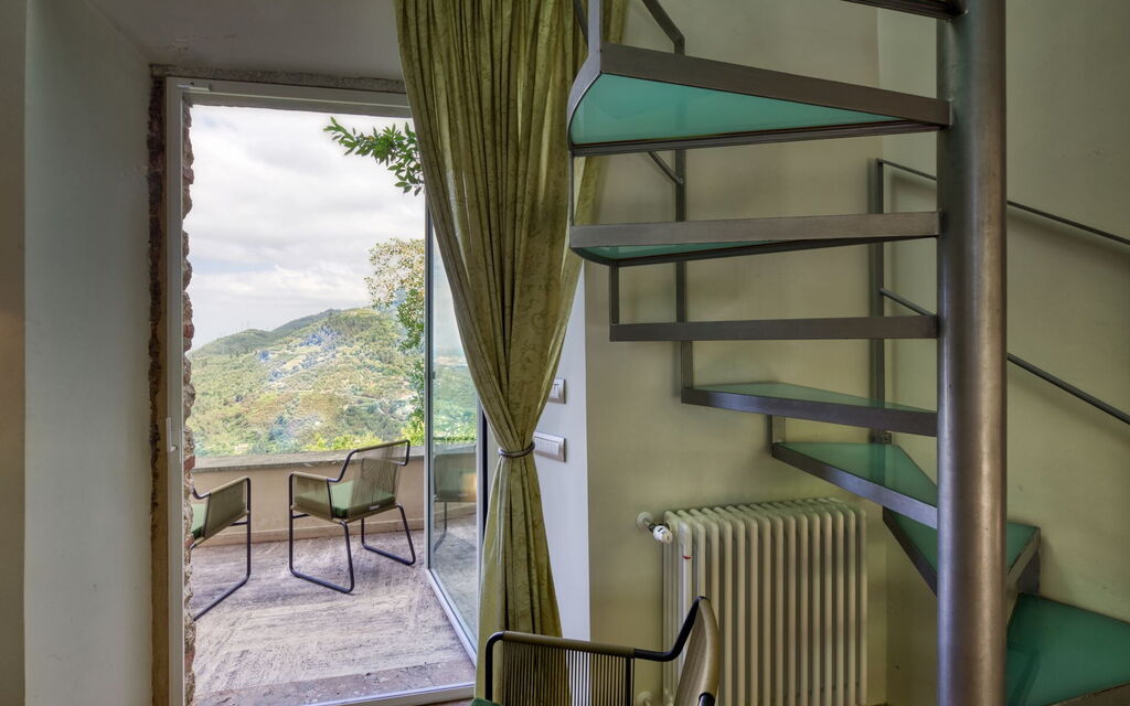 Villa Maestosa - Camaiore, Toscana: Autunno, Balcone / Terrazza / Patio, Estate, Primavera, Vista Panoramica