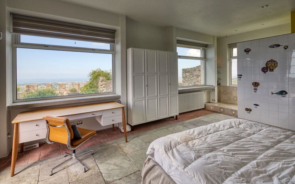 Villa Maestosa - Camaiore, Toscana: Autunno, Camera da letto, Estate, Primavera, Vista Panoramica