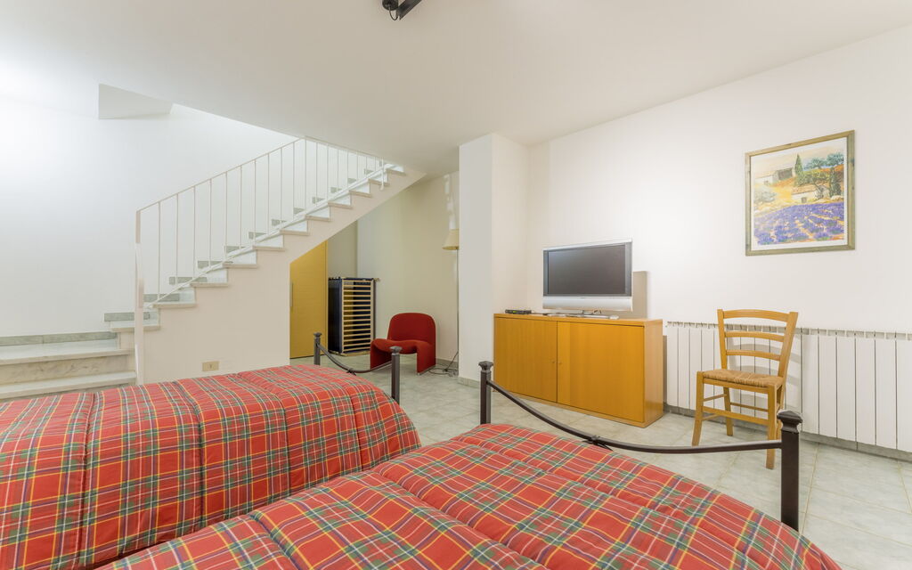 Casa Verdi,near The Beach - Viareggio, Toscana: Autumn, Bedroom, Spring, Summer