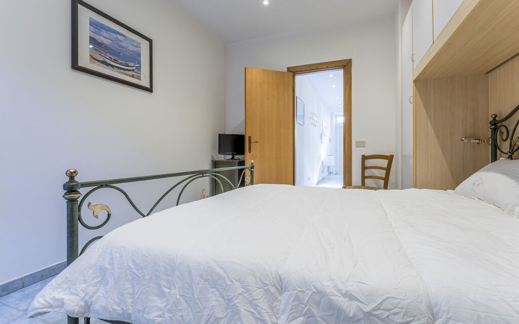 Casa Verdi,near The Beach - Viareggio, Toscana: Autumn, Bedroom, Spring, Summer