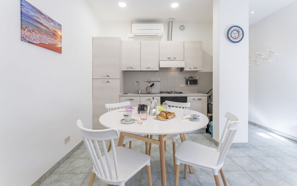 Casa Verdi,near The Beach - Viareggio, Toscana: Autumn, Kitchen, Spring, Summer