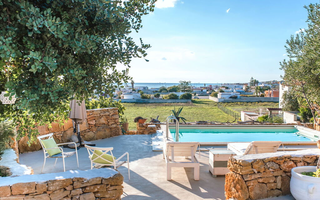 Villa Trullo - Torricella, Puglia: all'aperto, Autunno, Balcone / Terrazza / Patio, Estate, Esterni, Giardino, Piscina, Primavera