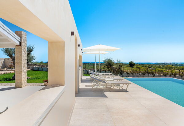 Villa Argento - Rosolini, Sicilia: all'aperto, Autunno, Balcone / Terrazza / Patio, Estate, Esterni, Giardino, Piscina, Primavera