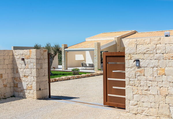 Villa Argento - Rosolini, Sicilia: all'aperto, Autunno, Entrata Principale, Estate, Esterni, Primavera