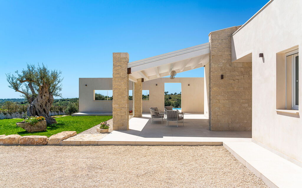 Villa Argento - Rosolini, Sicilia: Autumn, Balcony / Terrace / Patio, Building Exterior, Garden, Outdoor, Spring, Summer