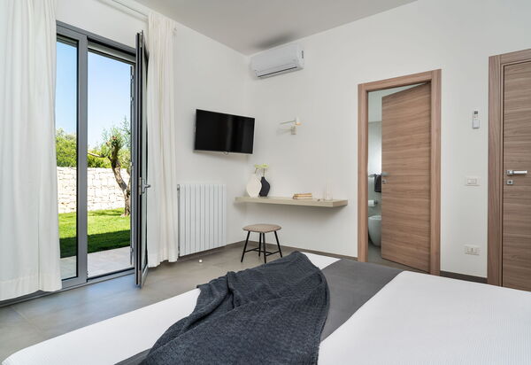 Villa Le Palme - Noto, Sicilia: Autunno, Balcone / Terrazza / Patio, Camera da letto, Estate, Giardino, Primavera