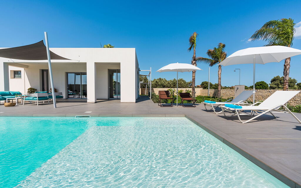 Villa Le Palme - Noto, Sicilia: all'aperto, Autunno, Balcone / Terrazza / Patio, Estate, Esterni, Piscina, Primavera