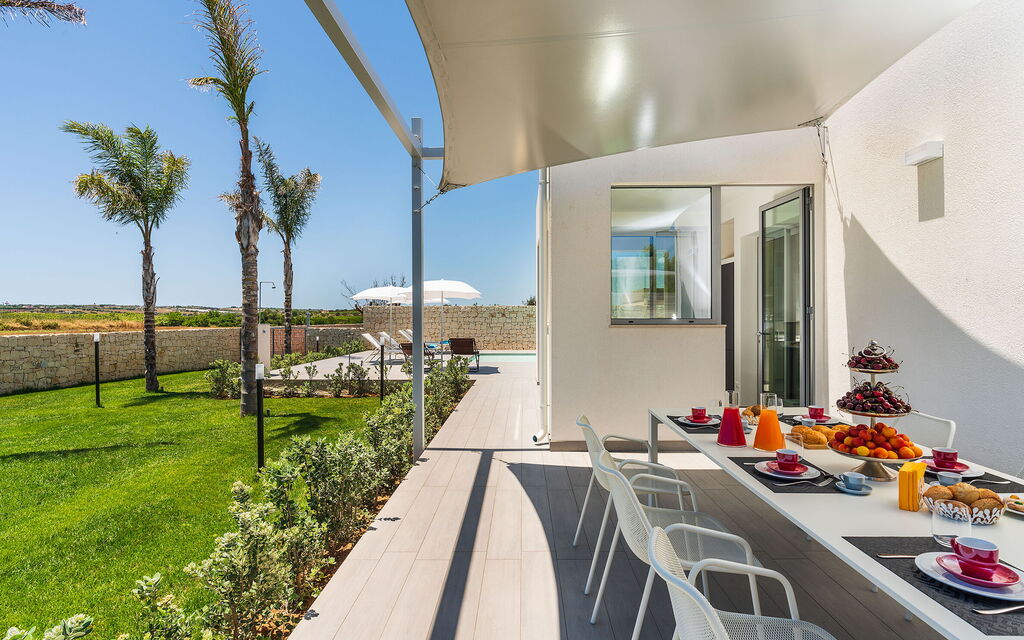 Villa Le Palme - Noto, Sicilia: all'aperto, Autunno, Balcone / Terrazza / Patio, Estate, Esterni, Giardino, Primavera