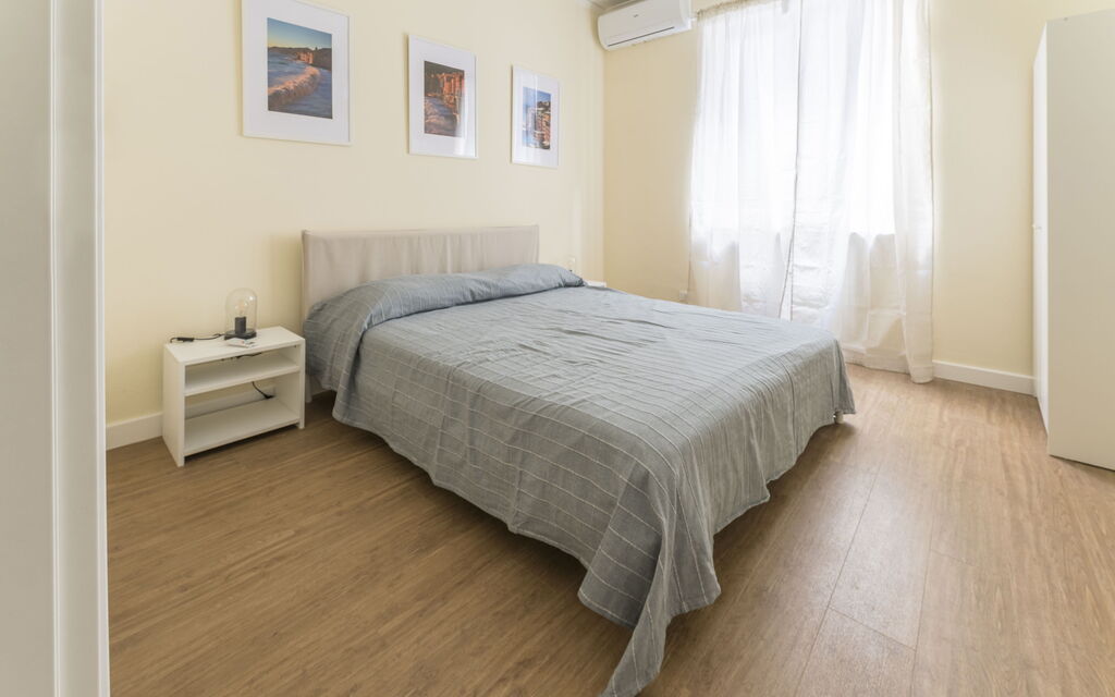 Spacious Apartment In Sori With Large Terrace - Sori, Liguria: Autunno, Camera da letto, Estate, Primavera