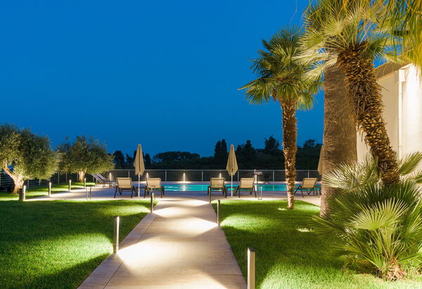 Villa Decoro - Mascali, Sicilia: all'aperto, Autunno, Balcone / Terrazza / Patio, Estate, Esterni, Giardino, Piscina, Primavera