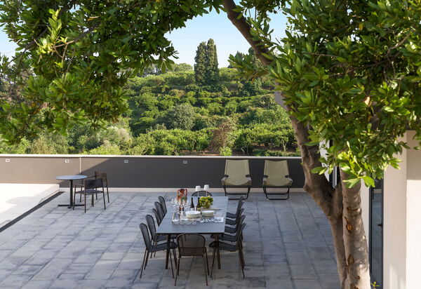 Villa Decoro - Mascali, Sicilia: Autunno, Balcone / Terrazza / Patio, Estate, Esterni, Primavera