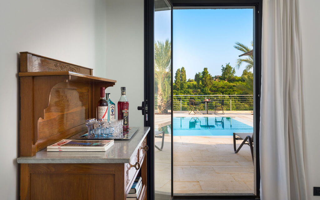 Villa Decoro - Mascali, Sicilia: Autumn, Dining Room, Pool, Spring, Summer