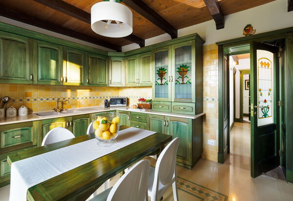 Casa Desiderio - Siracusa, Sicilia: Autumn, Kitchen, Spring, Summer
