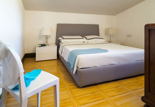 Casa Desiderio - Siracusa, Sicilia: Autumn, Bedroom, Spring, Summer