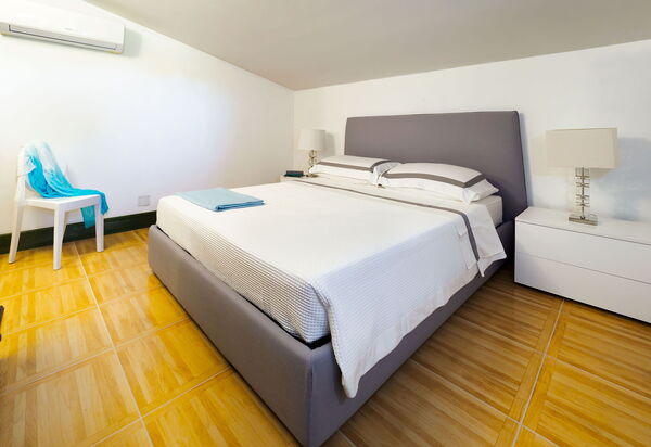 Casa Desiderio - Siracusa, Sicilia: Autumn, Bedroom, Spring, Summer