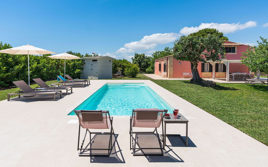 Casa Desiderio - Siracusa, Sicilia: Autumn, Balcony / Terrace / Patio, Garden, Outdoor, Pool, Spring, Summer