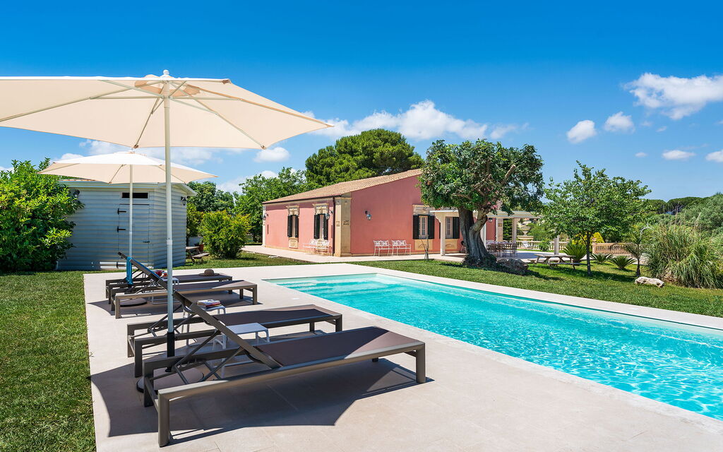 Casa Desiderio - Siracusa, Sicilia: Autumn, Balcony / Terrace / Patio, Building Exterior, Garden, Outdoor, Pool, Spring, Summer