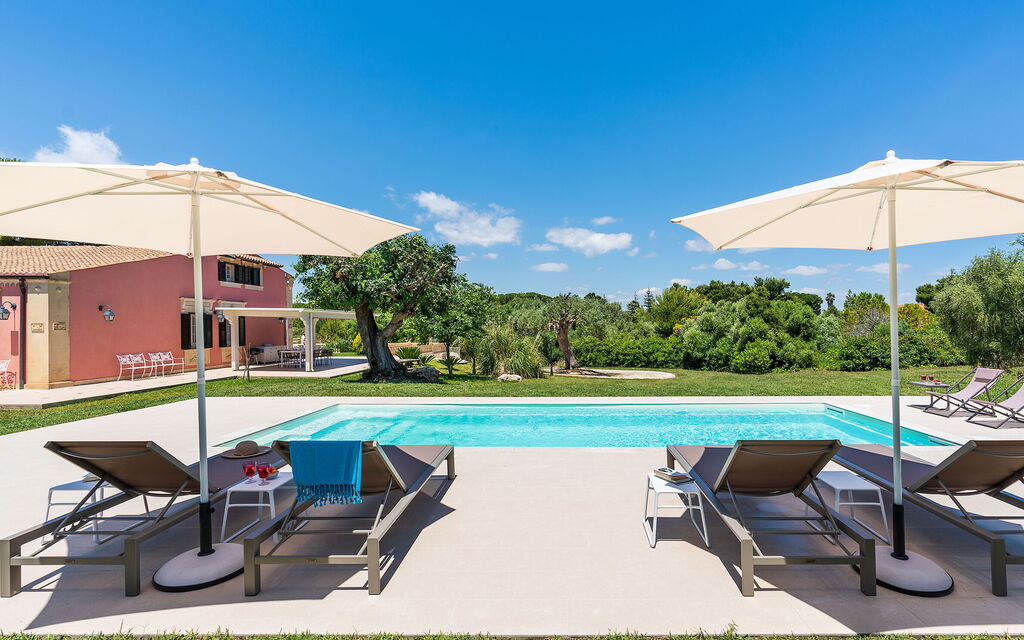 Casa Desiderio - Siracusa, Sicilia: Autumn, Balcony / Terrace / Patio, Building Exterior, Garden, Outdoor, Pool, Spring, Summer