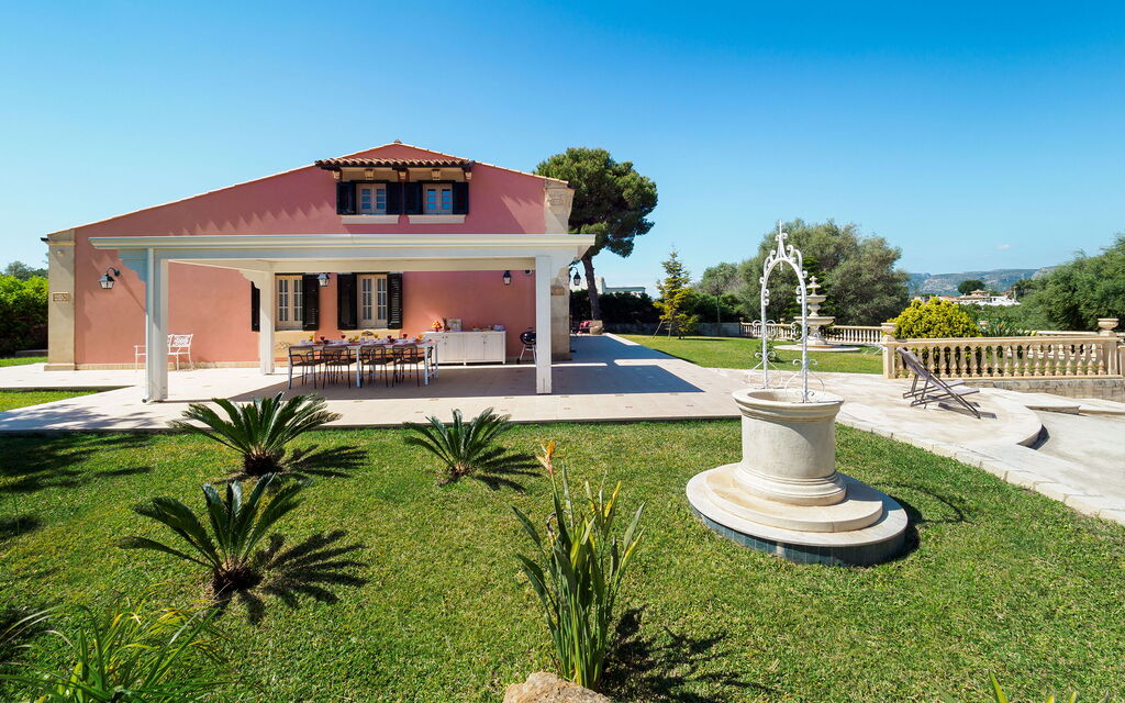 Casa Desiderio - Siracusa, Sicilia: Autumn, Balcony / Terrace / Patio, Building Exterior, Garden, Outdoor, Spring, Summer