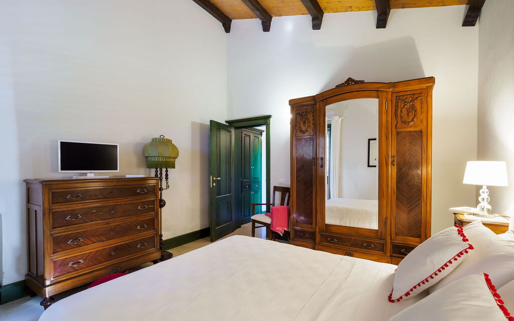 Casa Desiderio - Siracusa, Sicilia: Autumn, Bedroom, Spring, Summer